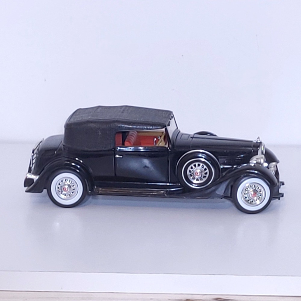 Vintage 1930s Style Diecast Model Car Black Luxury Coupe Red Interior 1/43 Scale